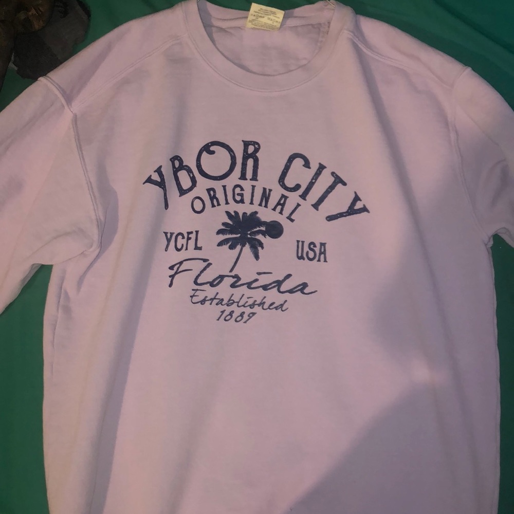 Vintage lavender Ybor City crew neck sweater